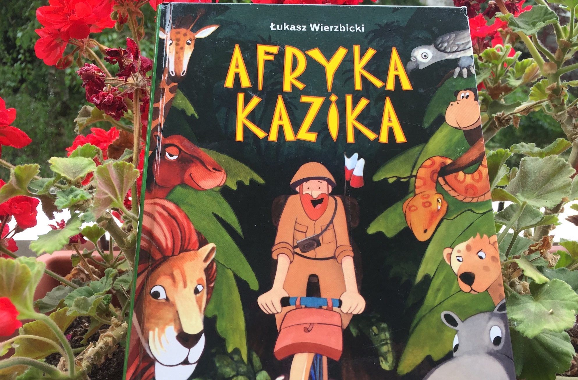 „Afryka Kazika” Łukasza Wierzbickiego: ważna lekcja życia
